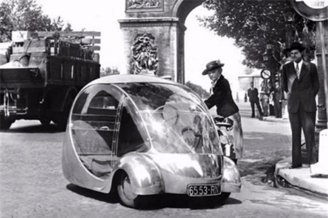 1ère voiture électrique à Paris, 5 Janvier, 1942